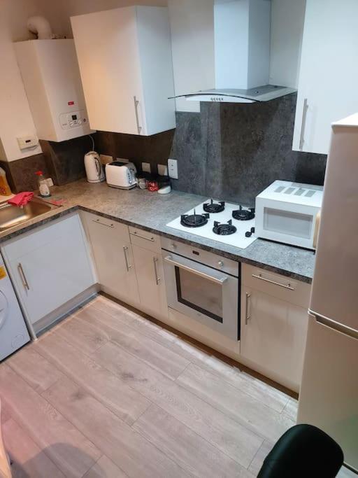 Home Away Barking Barking  Esterno foto