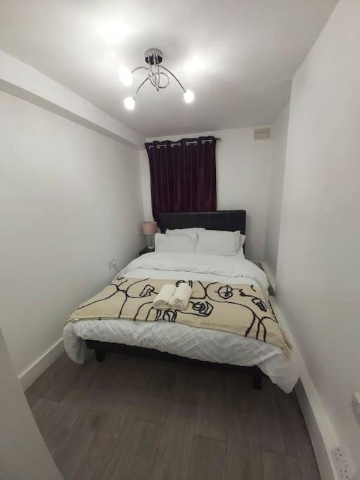 Home Away Barking Barking  Esterno foto