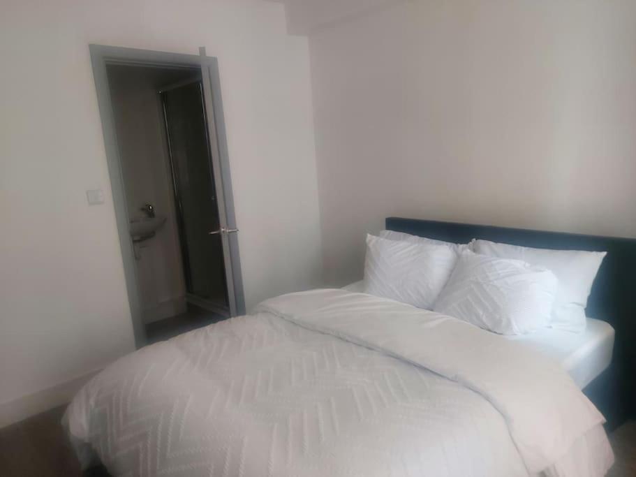 Home Away Barking Barking  Esterno foto
